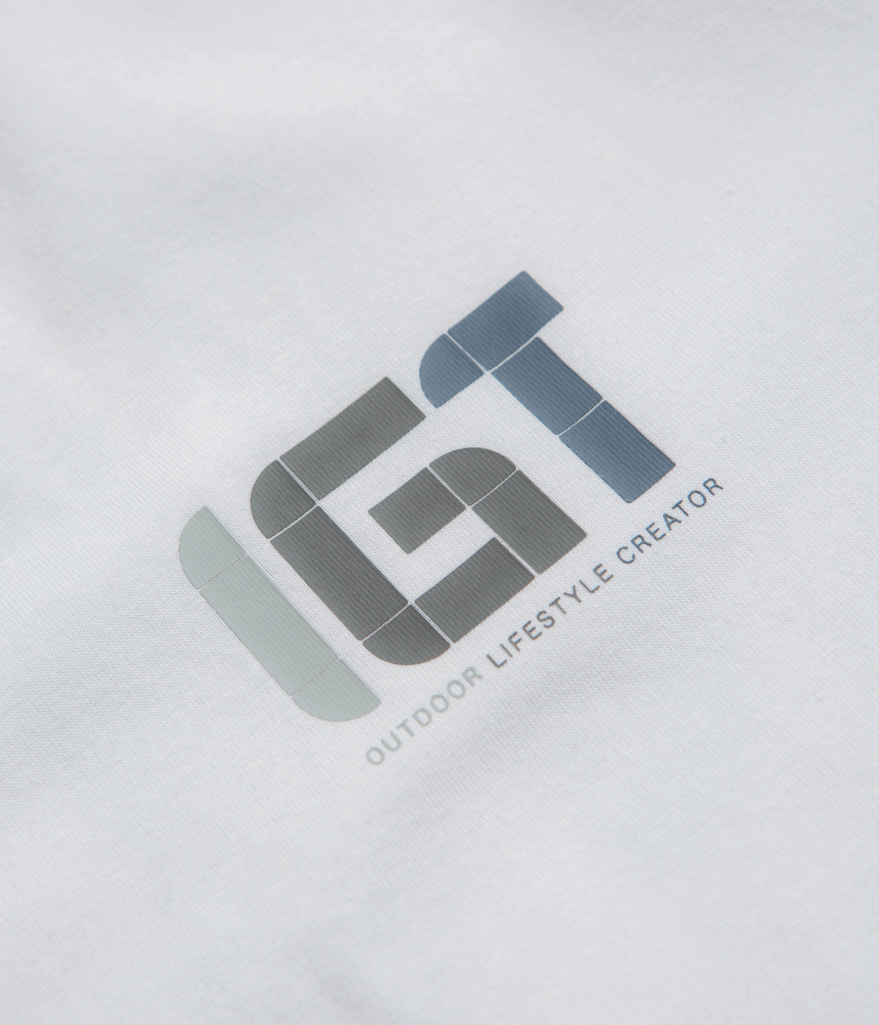 Comfy Layer Snow Peak IGT Logo T-Shirt - White