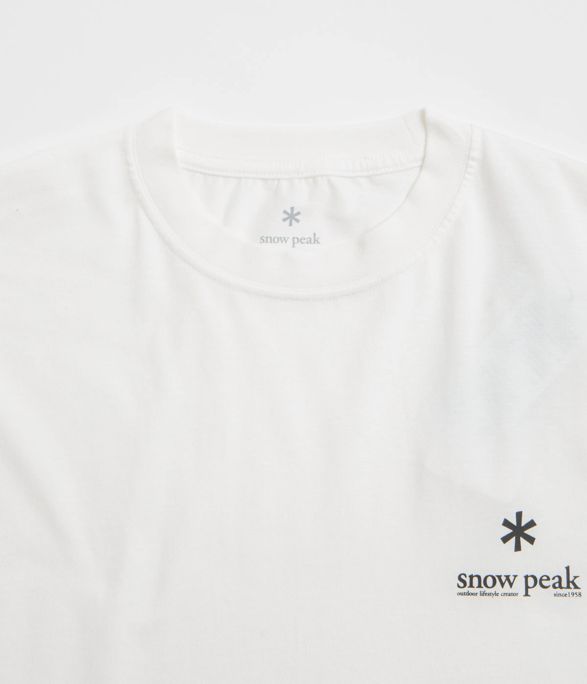 MoistureControlFibers Snow Peak Soft Cotton Relaxed Logo T-Shirt - Off White
