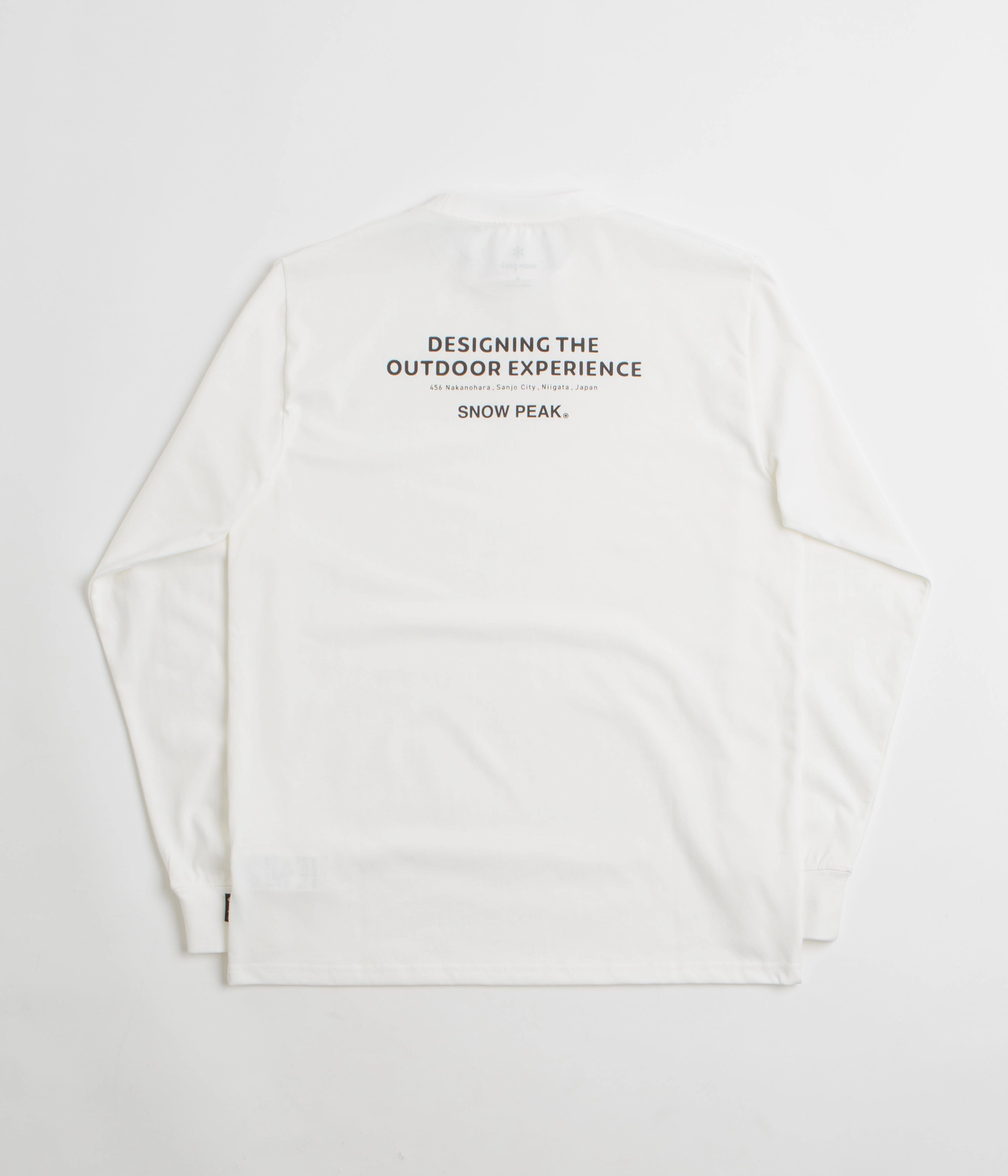 FadeResistant Basic Comfort Snow Peak Typography Long Sleeve T-Shirt - Off White