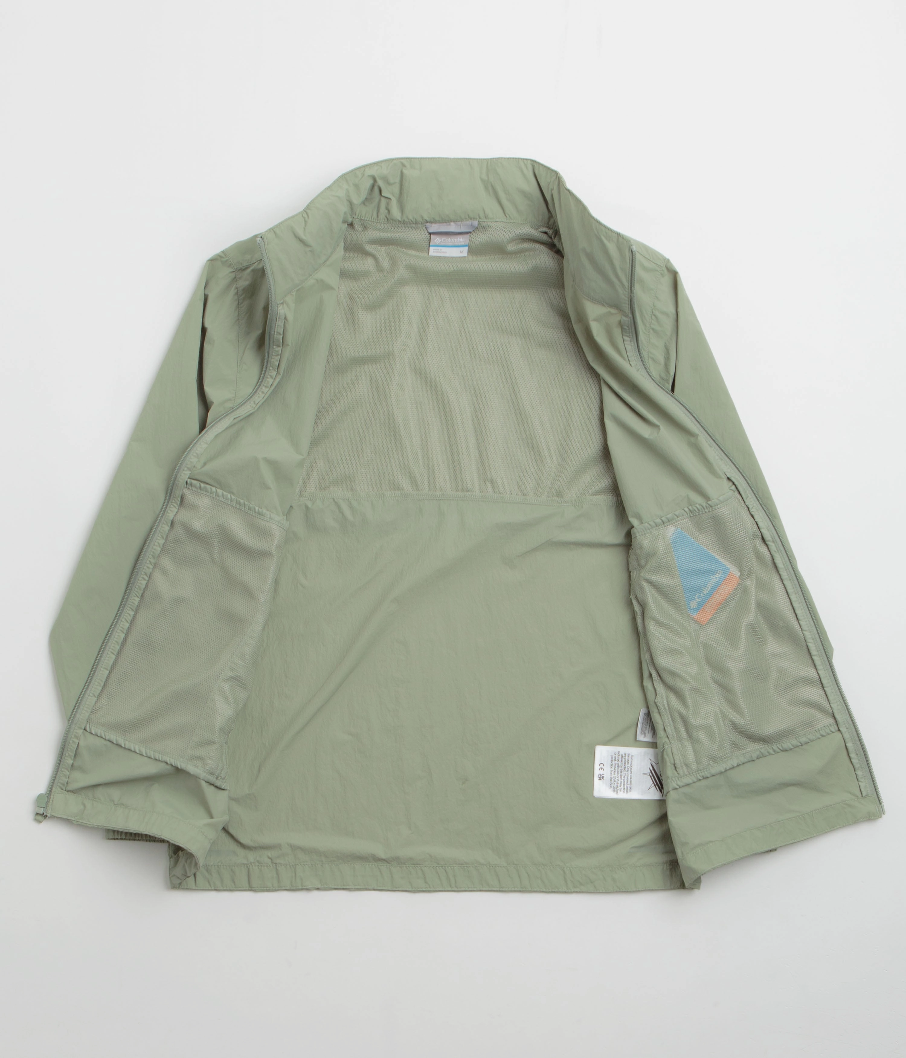 Columbia Loop Basin Windbreaker Jacket - Safari WindproofConstruction Dry clean only
