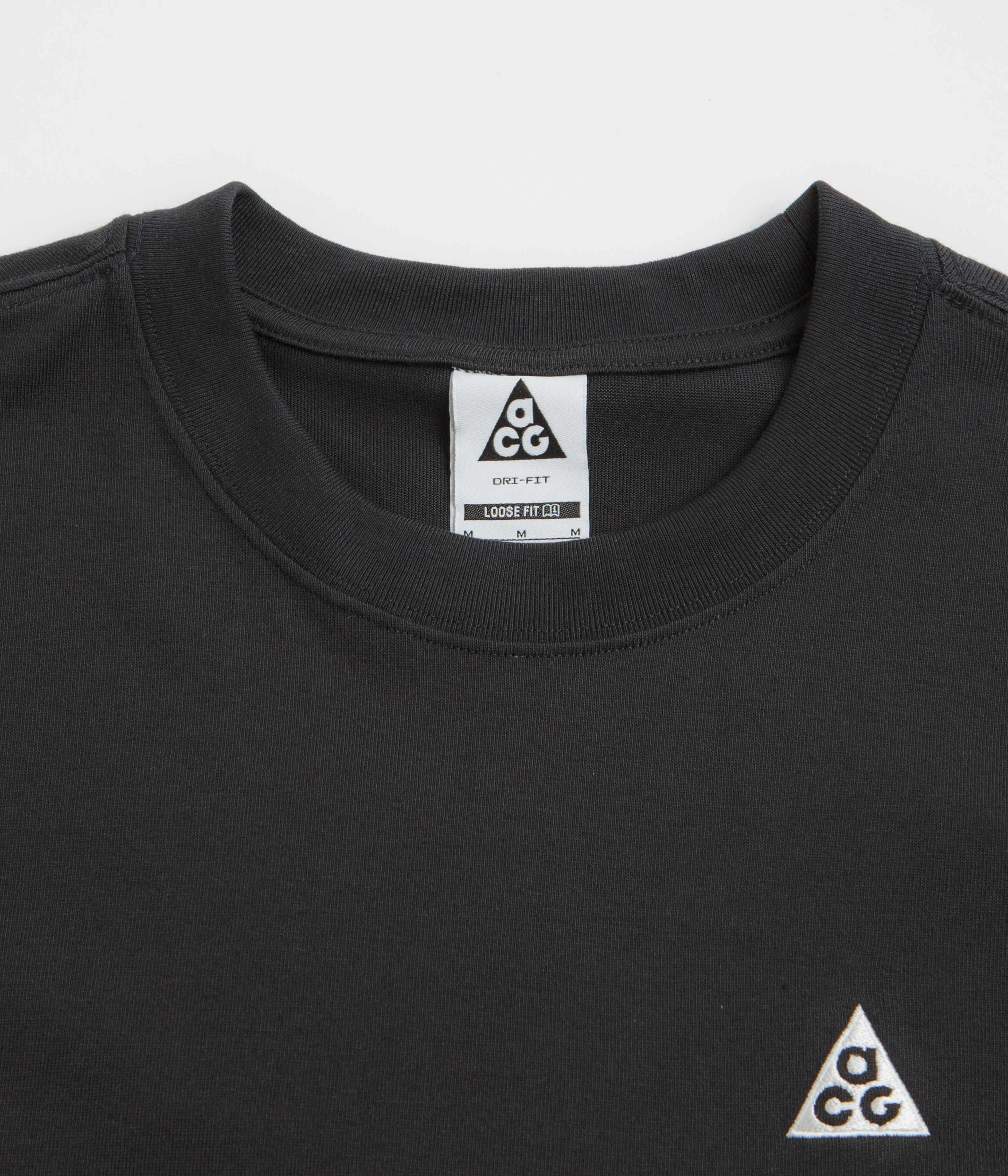 thermal Essential Fit Nike ACG Tri Logo T-Shirt - Black