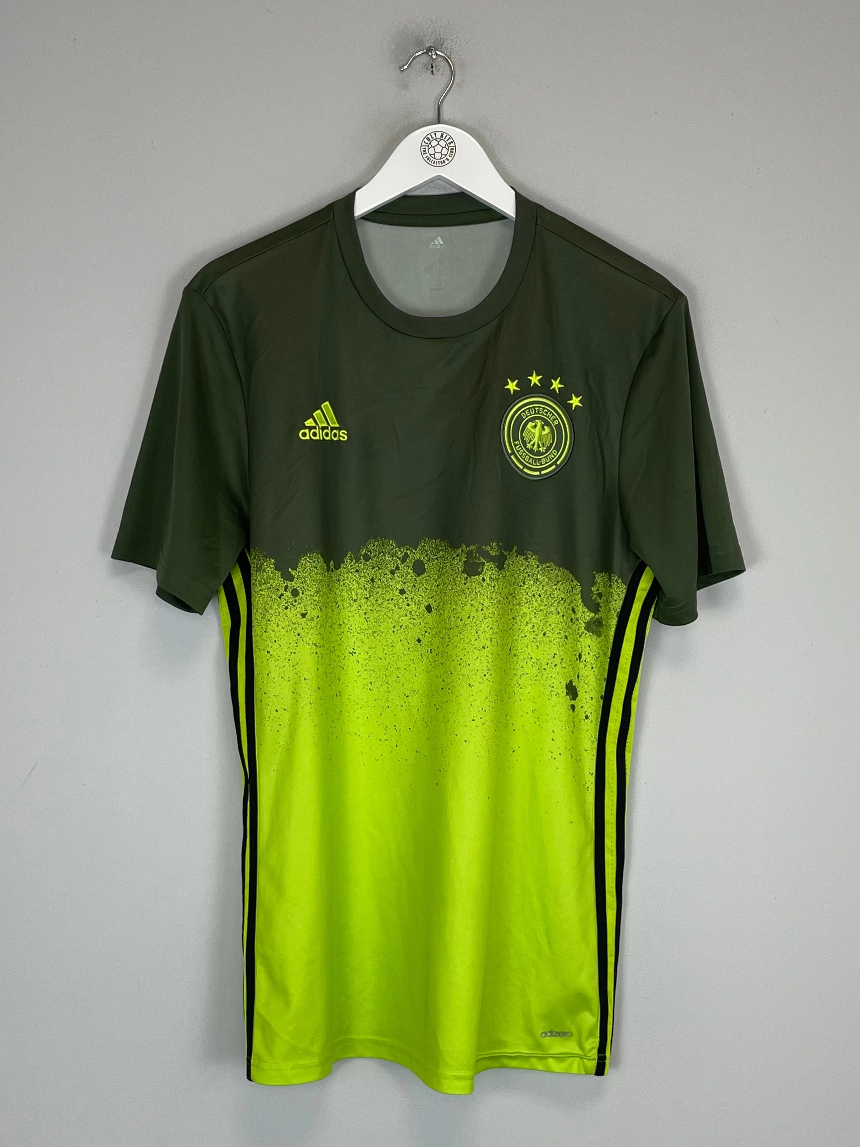 Reliable Fit Flexible Collar Design 2015/16 GERMANY TRAINING SHIRT (L) ADIDAS