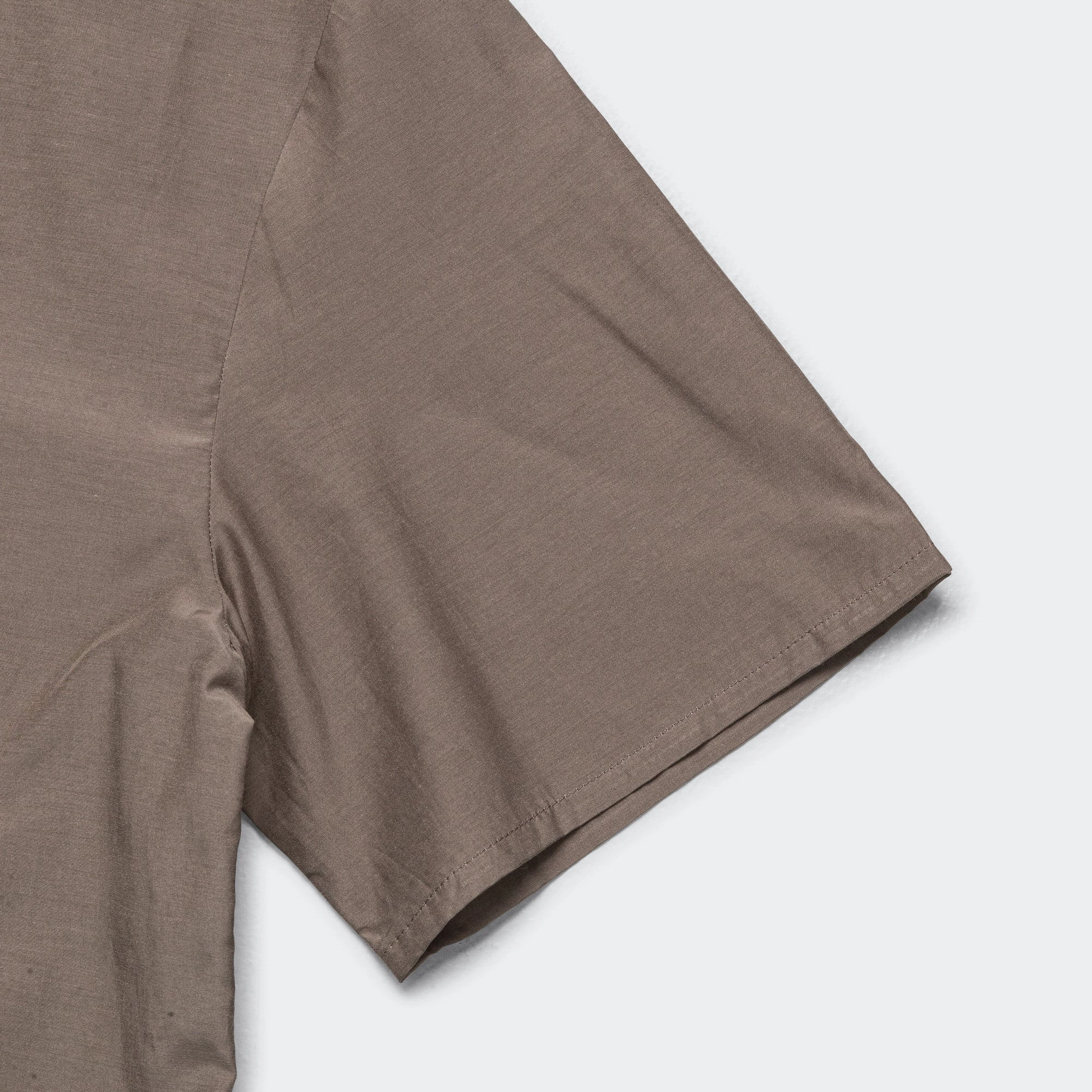 8.0 Half Shirt Right - Brown Flexible Mobility