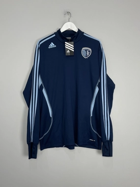 2012/13 KANSAS CITY *BNWT* DRILL TOP (XL) ADIDAS Relaxed Street All-Weather Comfort