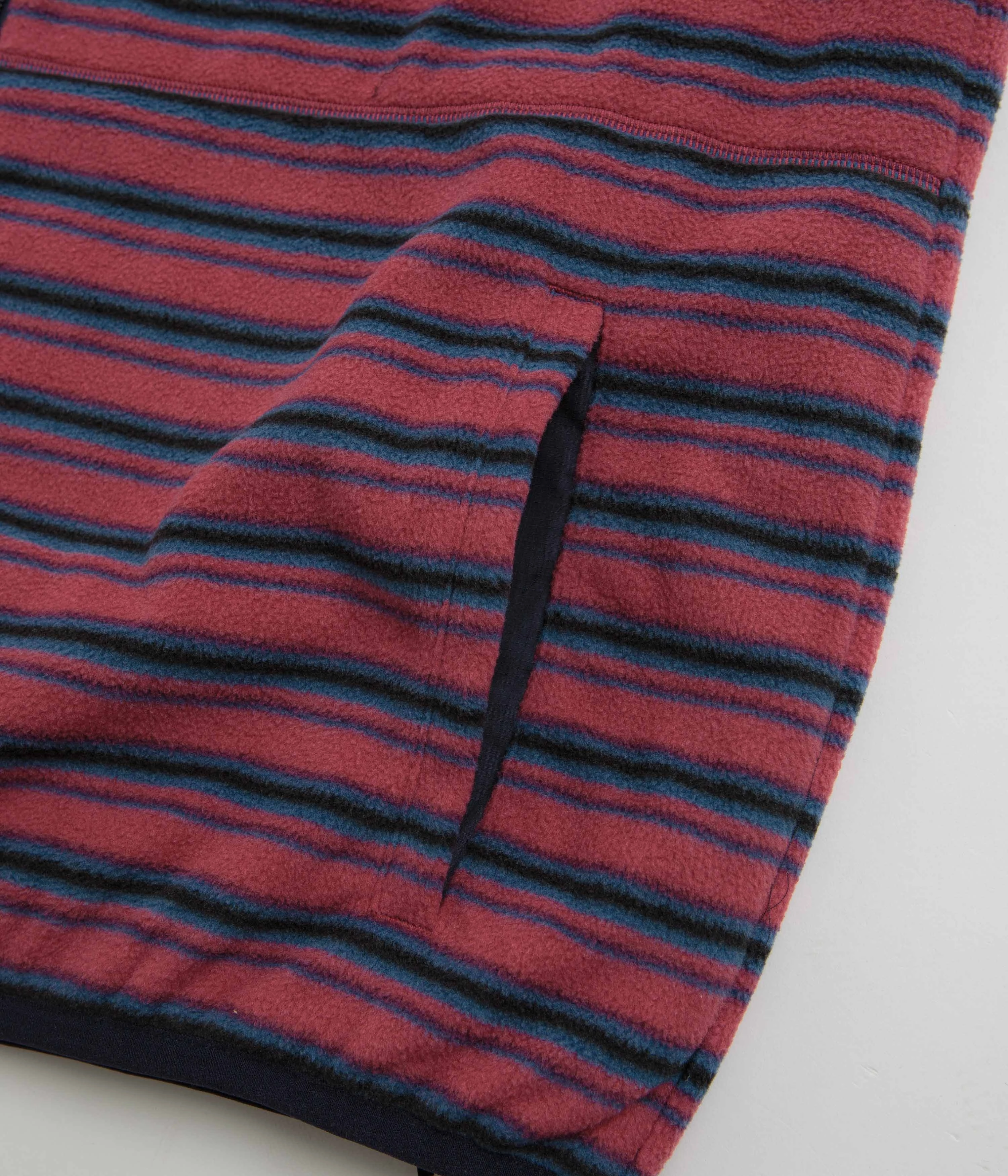 slim fit Model Gramicci Thermal Fleece Reversible Vest - Berry Stripe