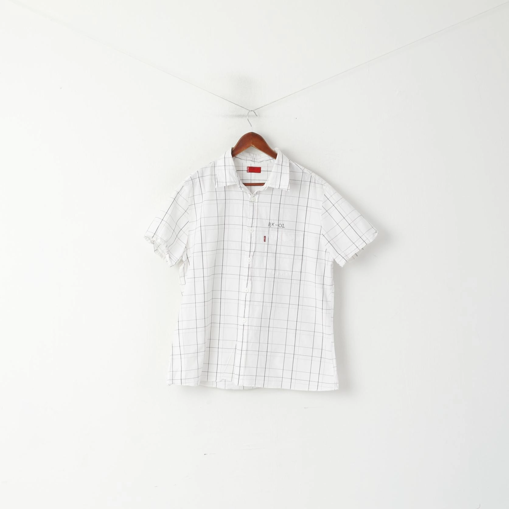 Levi's Red Tab Men XL Casual Shirt White Check Cotton Pocket Short Sleeve Top Abrasion Resistant Edges Anti Pilling Surface