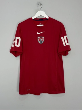 Modern Athletic Cut Non Irritating Seamless Edges 2010 USA PRE-MATCH SHIRT (L) NIKE
