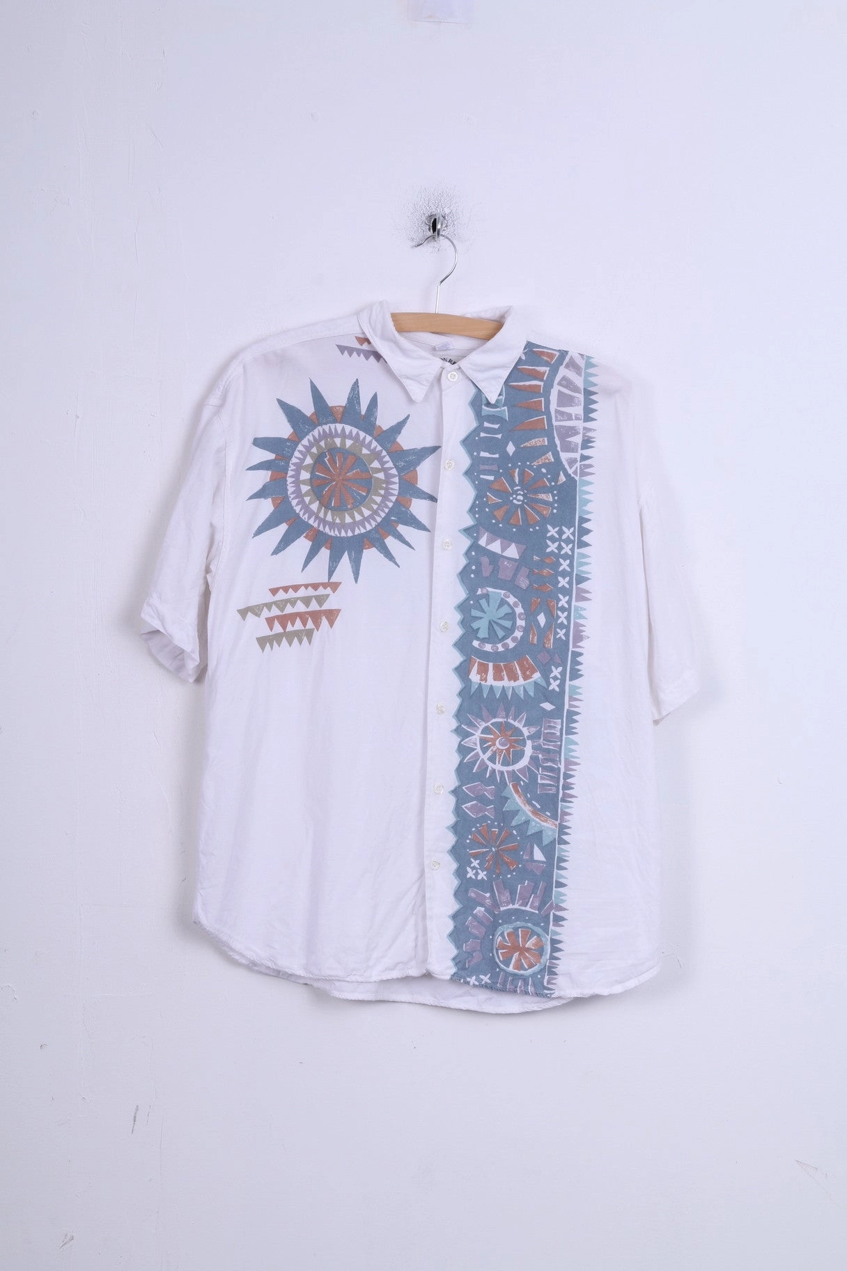 Stylish Appearance C&A Originals Mens L  Casual Shirt White Graphic Short Sleeve Fine Wear Summer