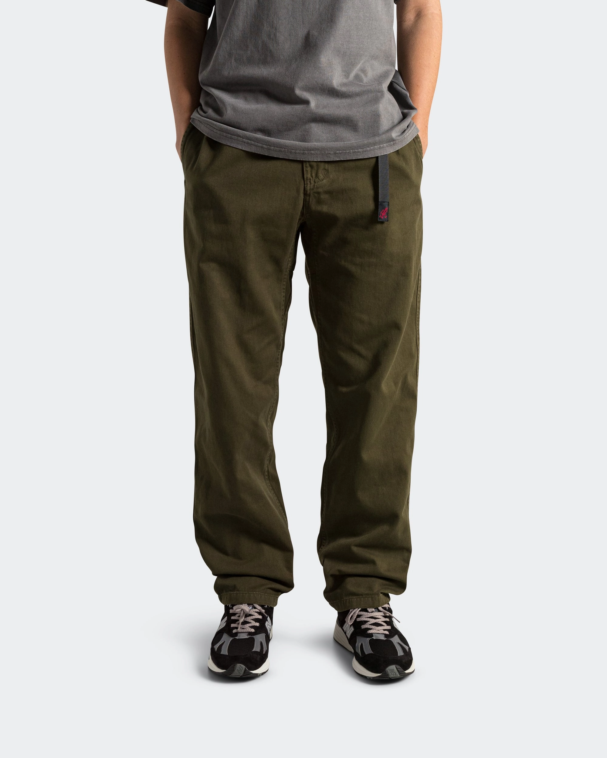 Transitional Style Barrel Waist Gramicci Pant - Pine