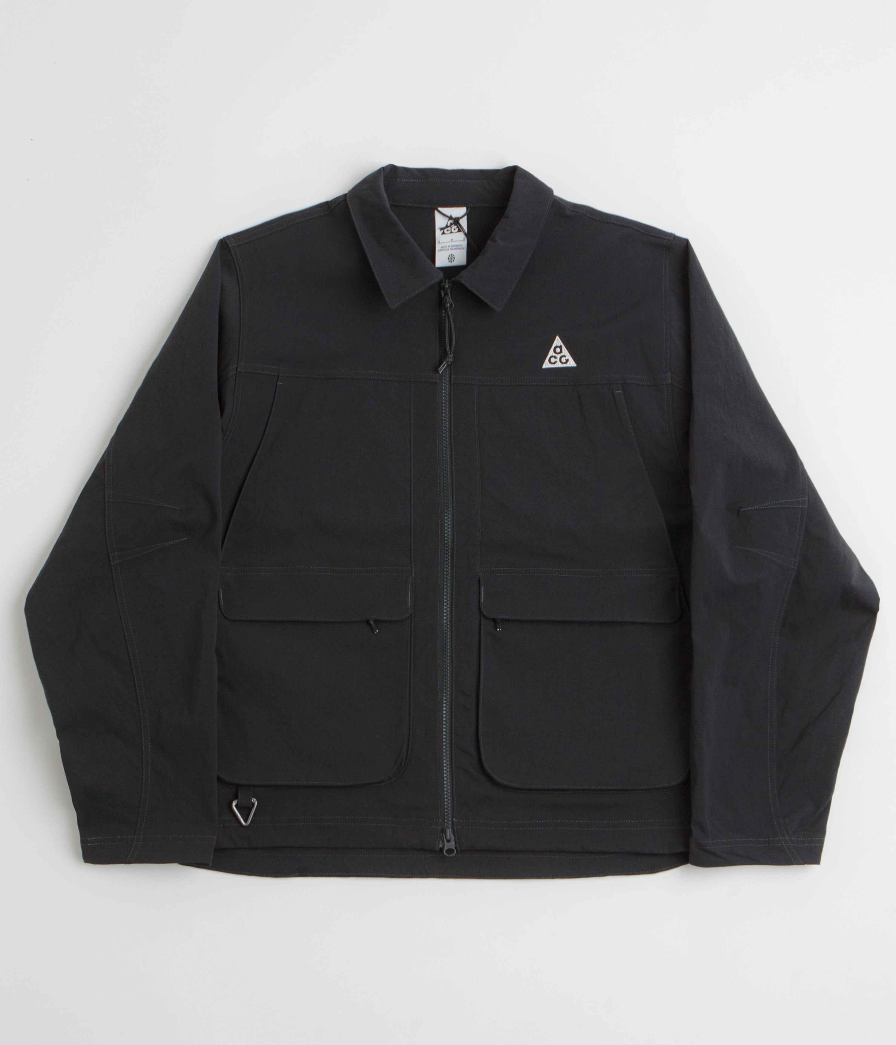 Urban Fit Timeless Form Nike ACG Smith Summit Jacket - Black / Anthracite / Summit White