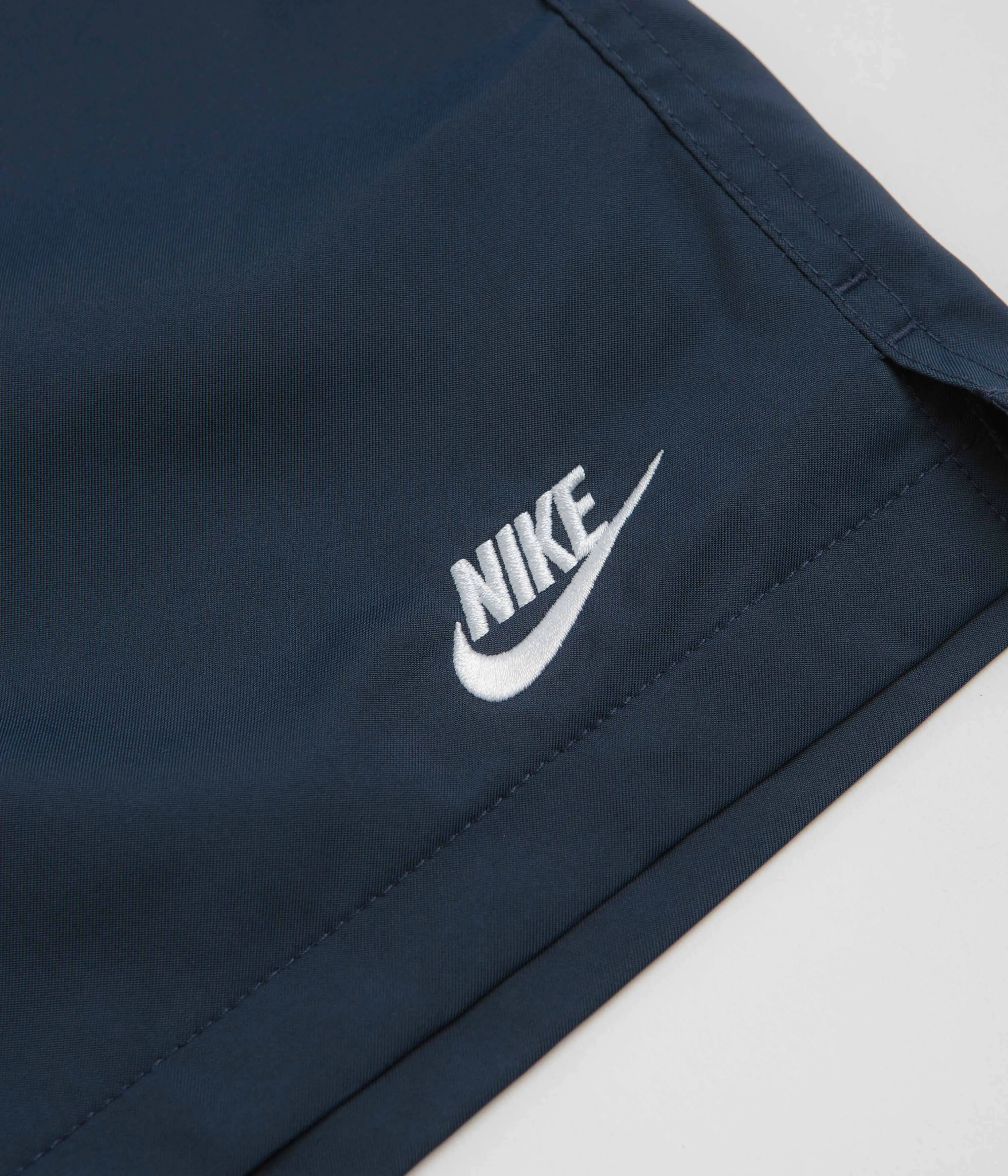 Nike Club Woven Flow Shorts - Obsidian / White Workout Gear Wind Resistant Panels
