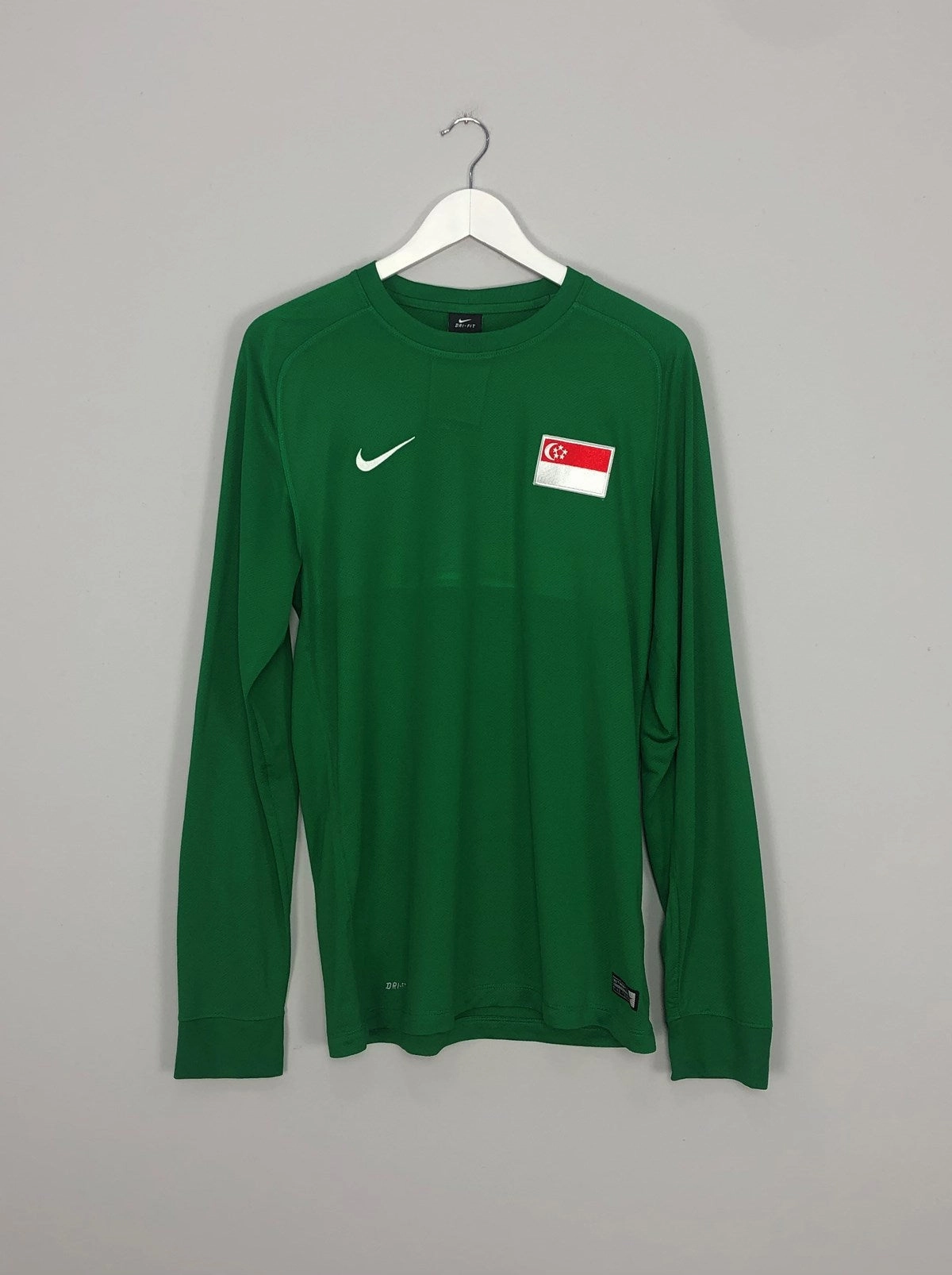 2012/14 SINGAPORE #25 GK SHIRT (S/M) NIKE Active Performance Indoor Workout