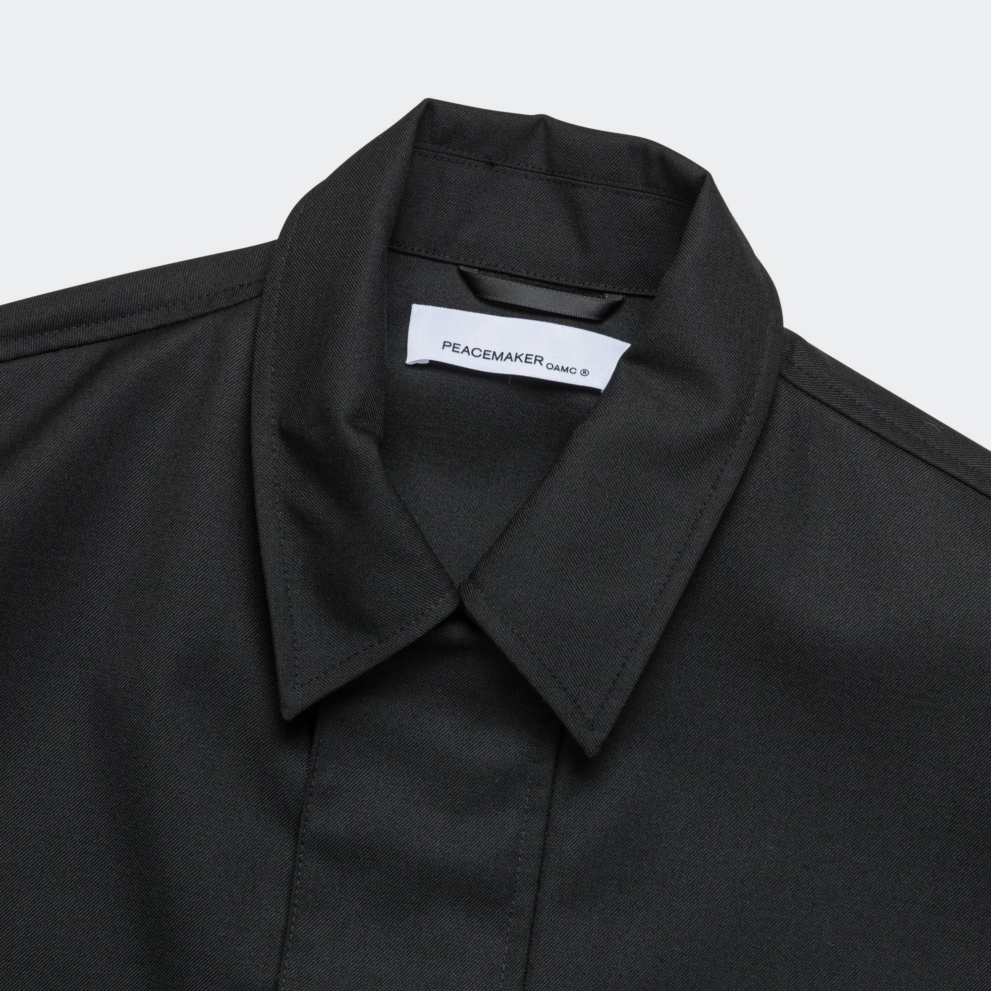 Trend-Driven Country Escape Tech Shirt - Black