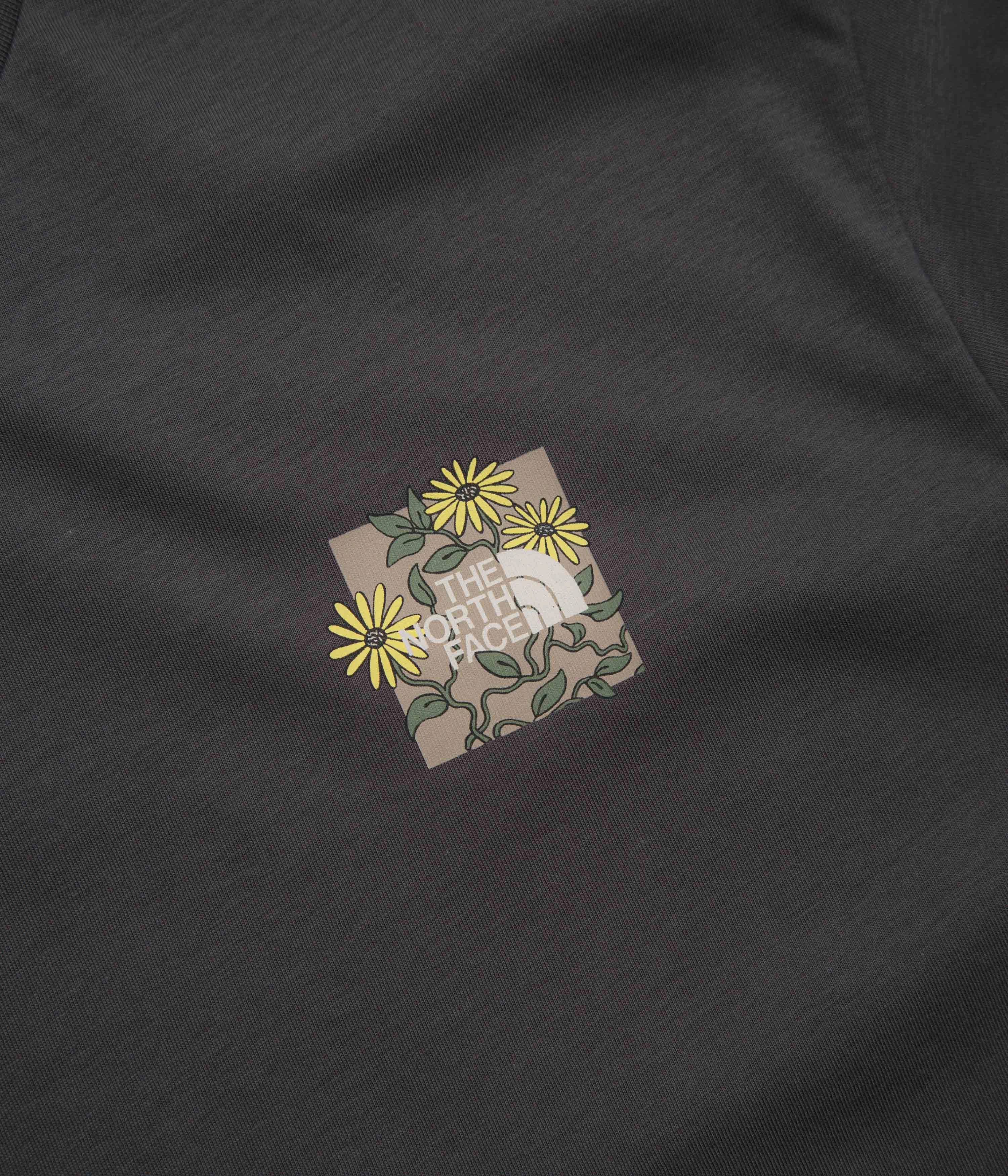 The North Face Connected Relaxed Graphic T-Shirt - Anthracite Grey Comfy Design LayeringFriendly