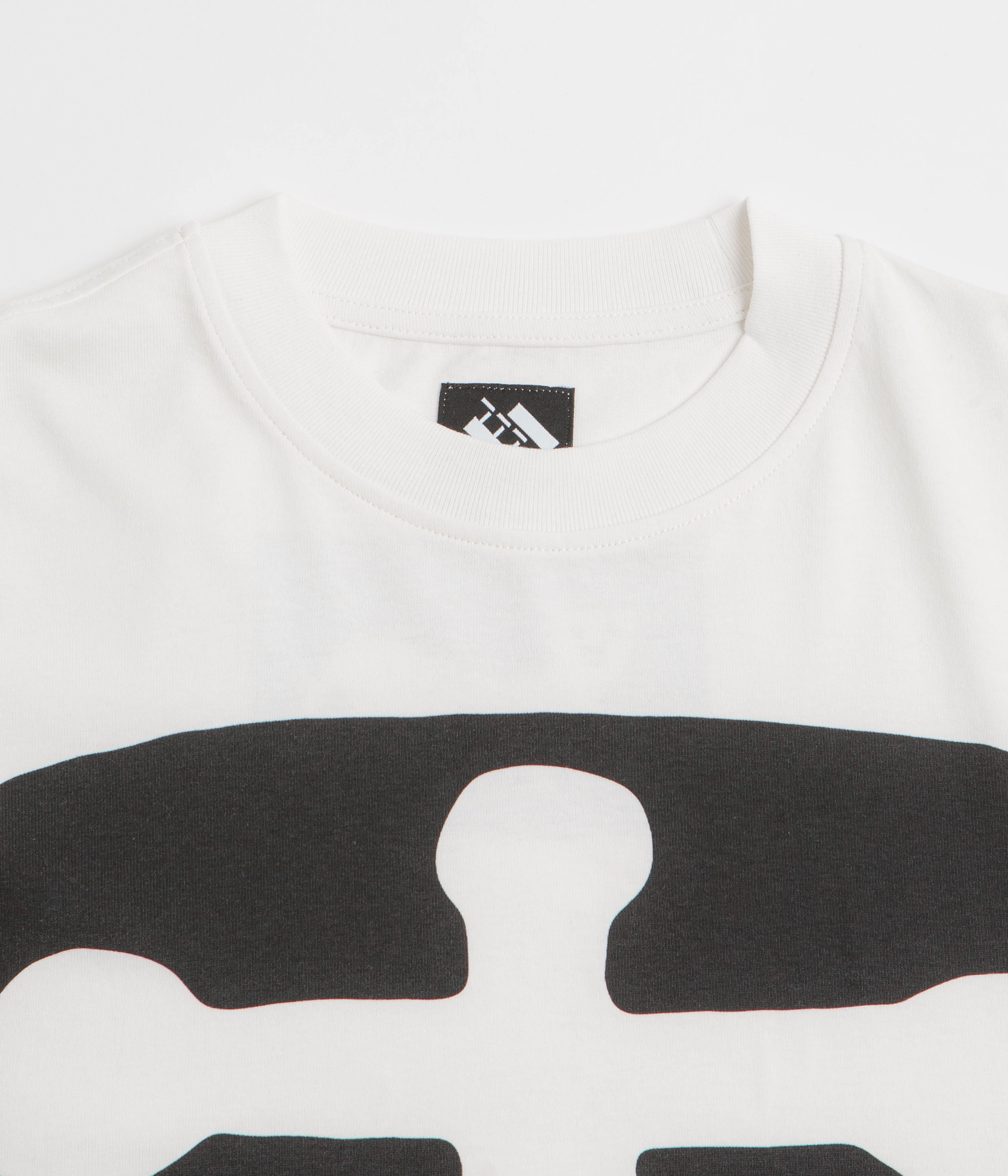 Stylish Outfit The Trilogy Tapes Screwhead Long Sleeve T-Shirt - White