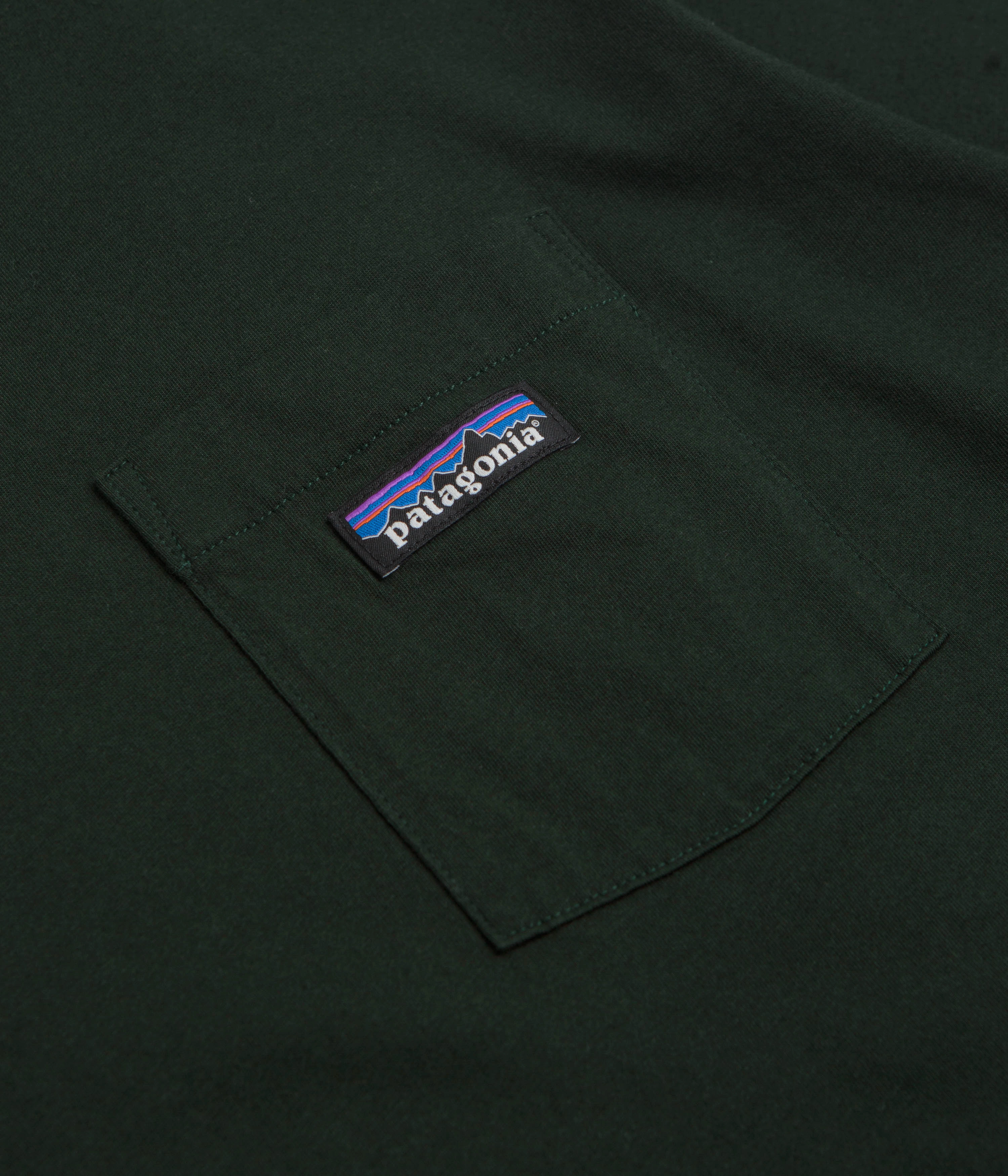 Simple Chic Round neck simplicity Patagonia Daily Pocket T-Shirt - Old Growth Green