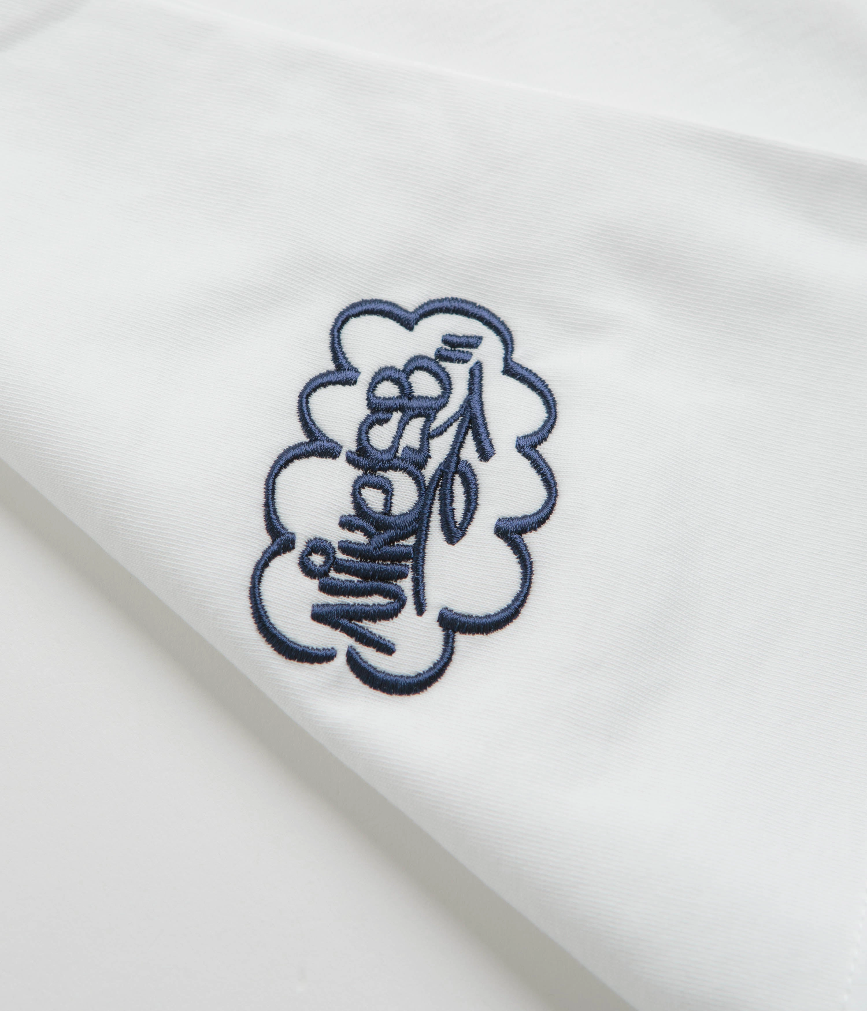 Nike SB Spray Can T-Shirt - White Sustainable Production Process