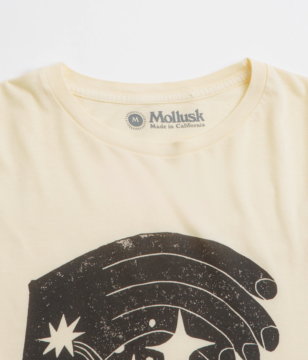 Sporty Design Mollusk Space Hands T-Shirt - Super Natural