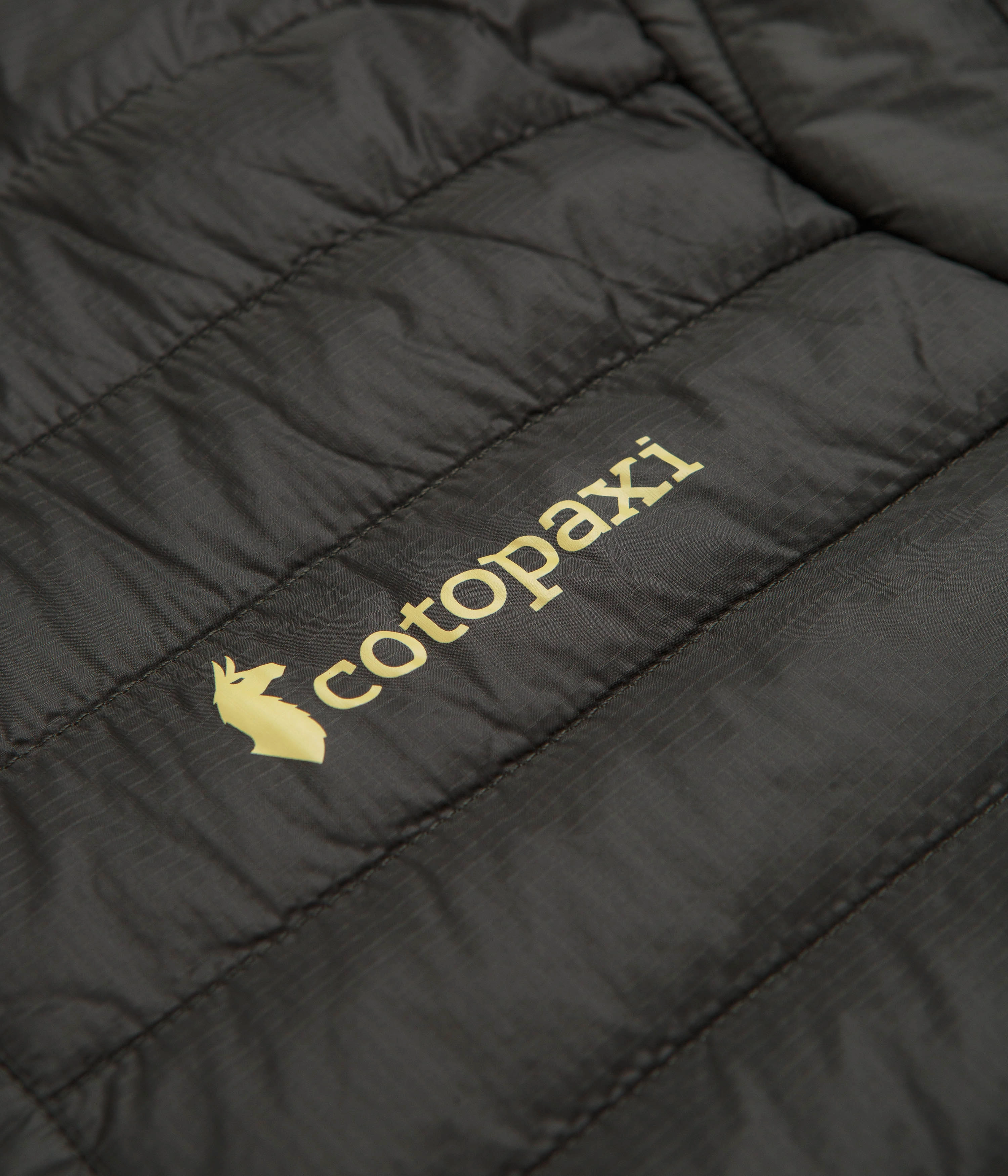 Suitcase Cotopaxi Capa Insulated Jacket - Cotopaxi Iron