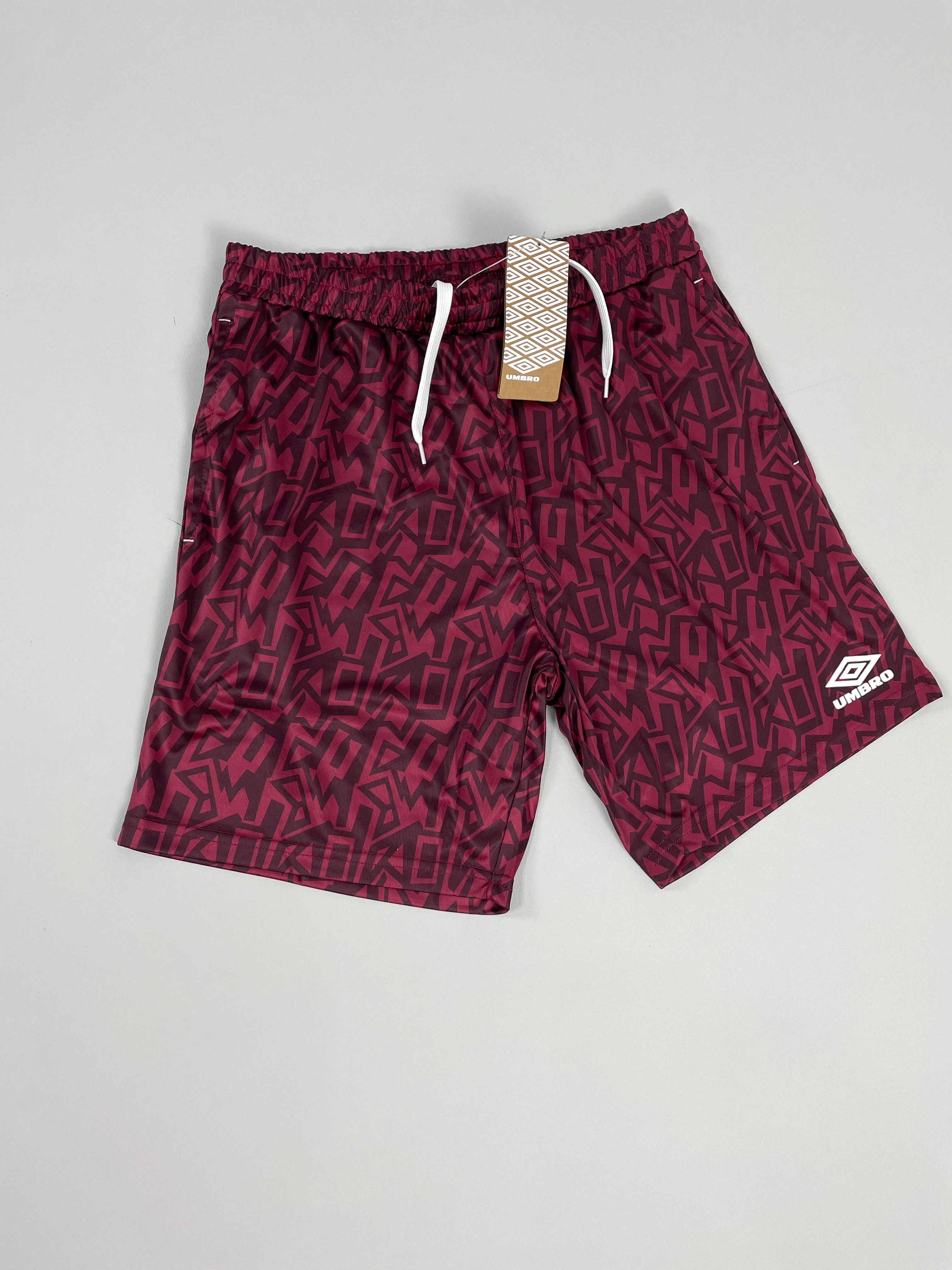 Golf Apparel Budget - friendly UMBRO *BNWT* CLARET GRAFFITI SHORTS (MULTIPLE SIZES) WITH POCKETS