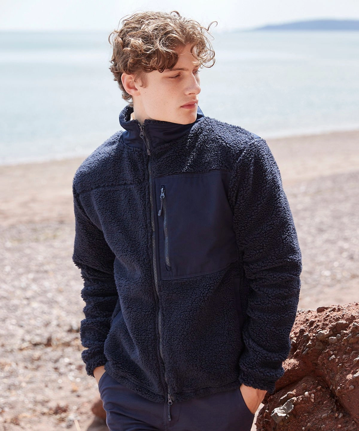 Recycled sherpa fleece | NAVY Outdoor Living Light Warmth