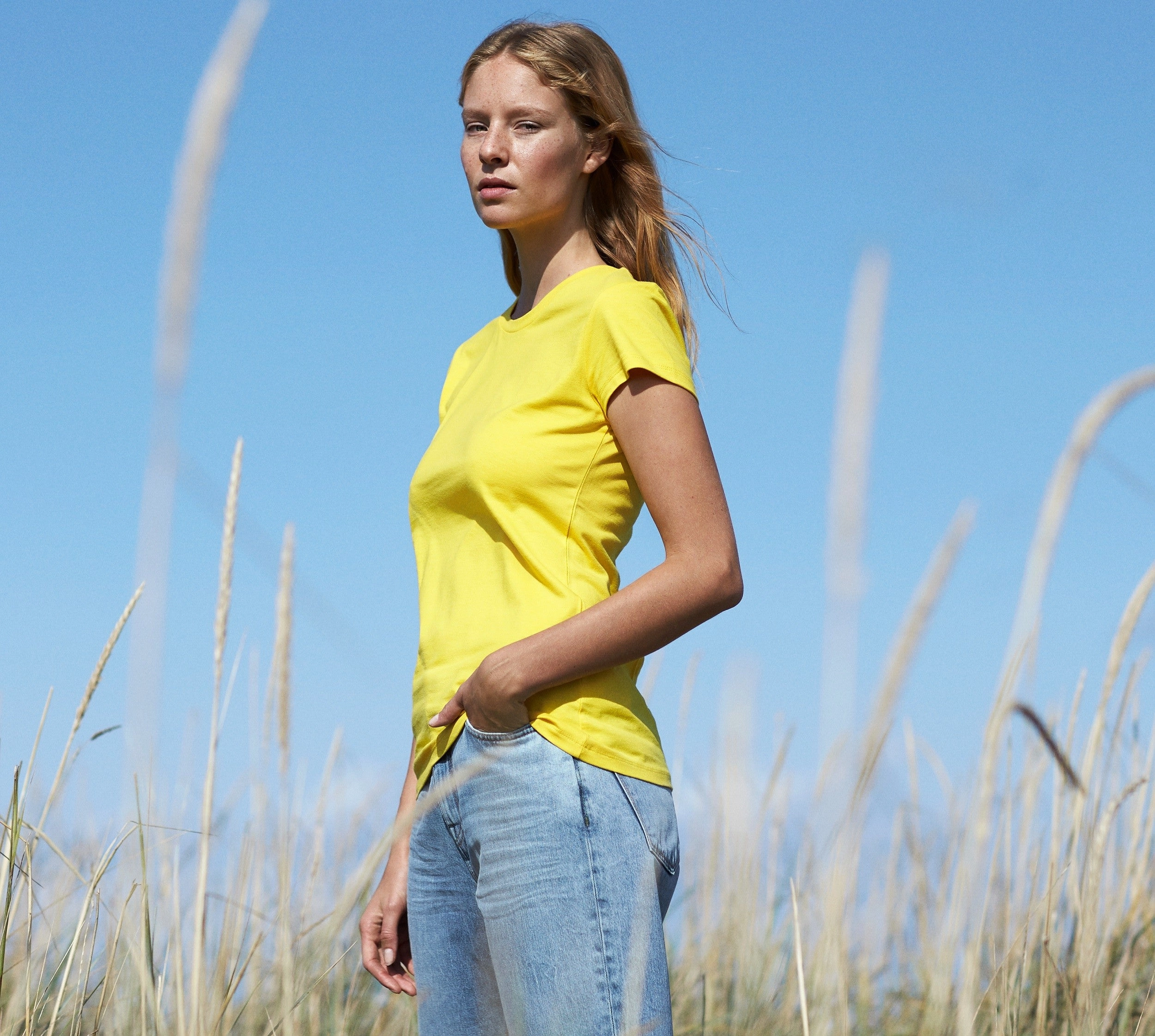 Perfect for Any Outfit Scoop neck Neutral Ladies Classic T-Shirt | BLACK