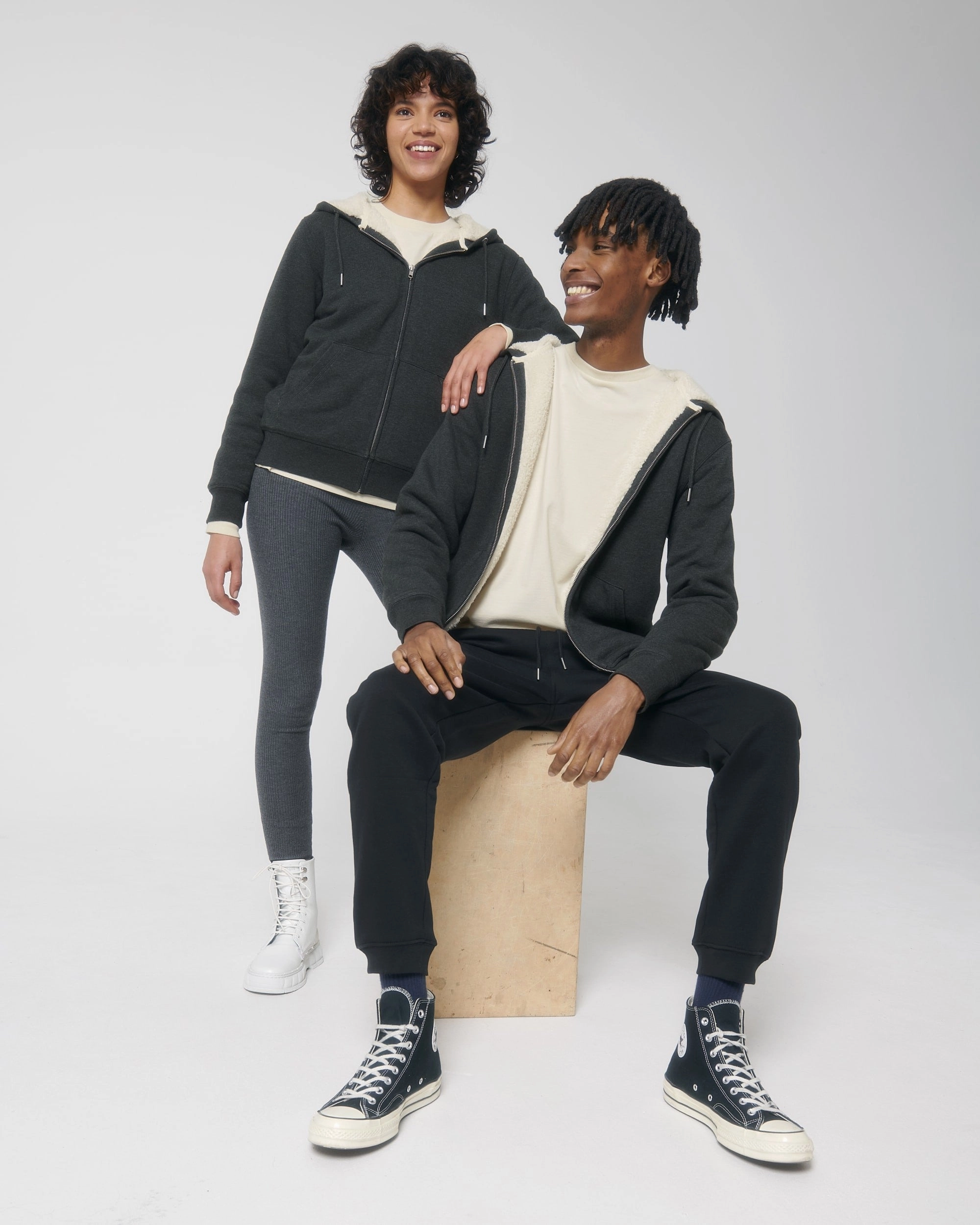 Cropped Style Tagless Design Unisex Hygger Sherpa Zip-Through Sweatshirt | BLACK