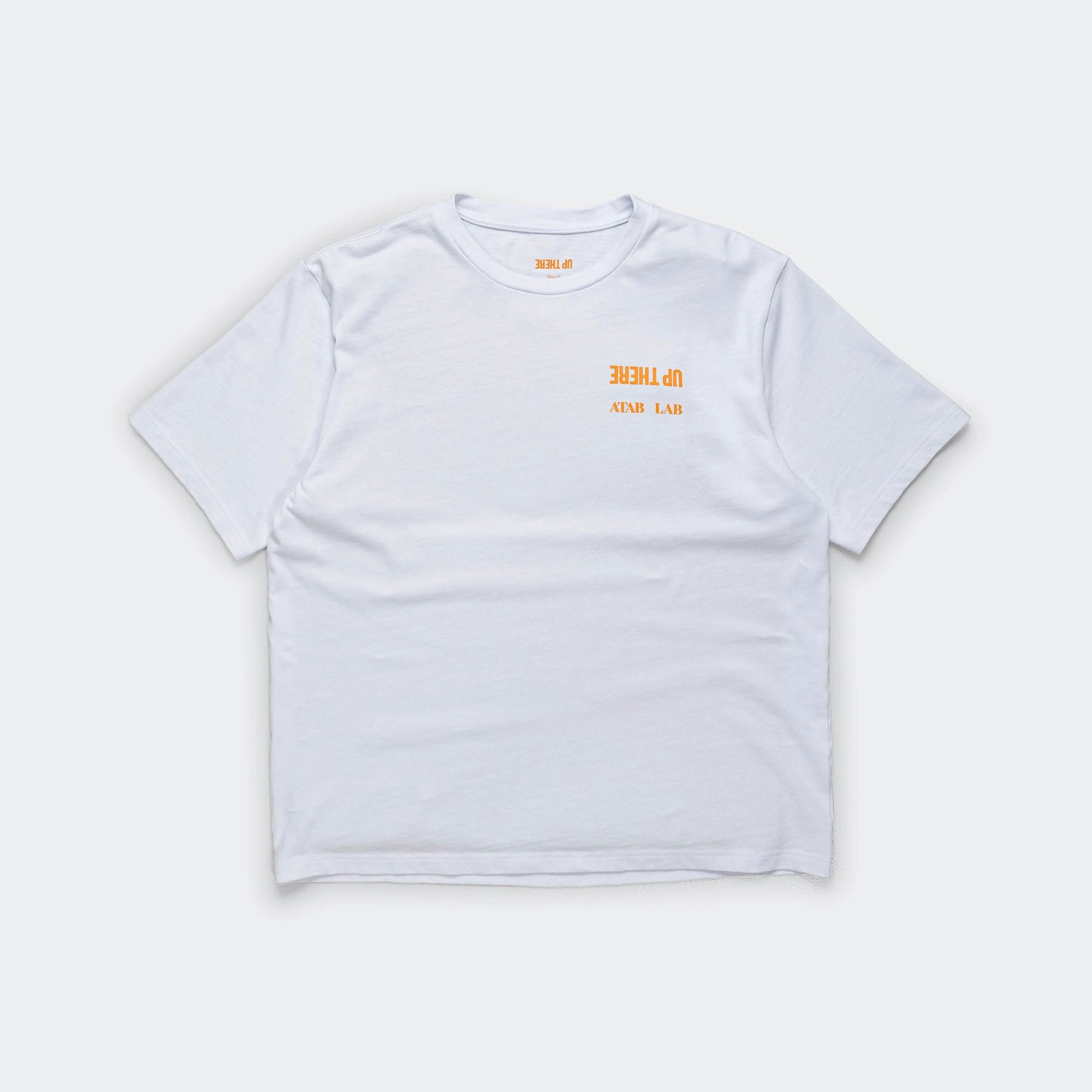 polo neck UP THERE X ATAB Lab 'Chess Man' Tee - White/Tangelo