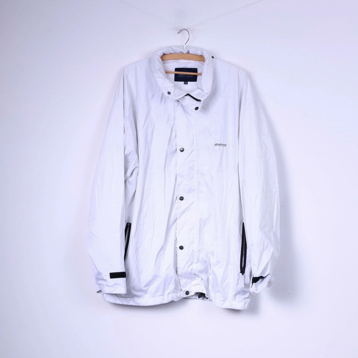 Heat Regulating Technology Aquatech Mens 2XL Lightweight Jacket White Full Zipper Waterproof & Breathable Top