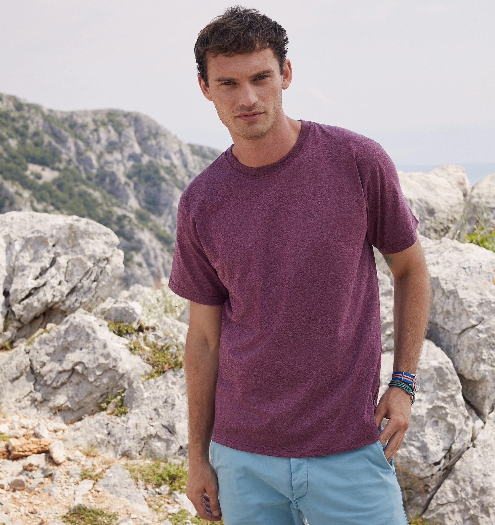 Stylish and Relaxed Valueweight T-Shirt | DEEP NAVY