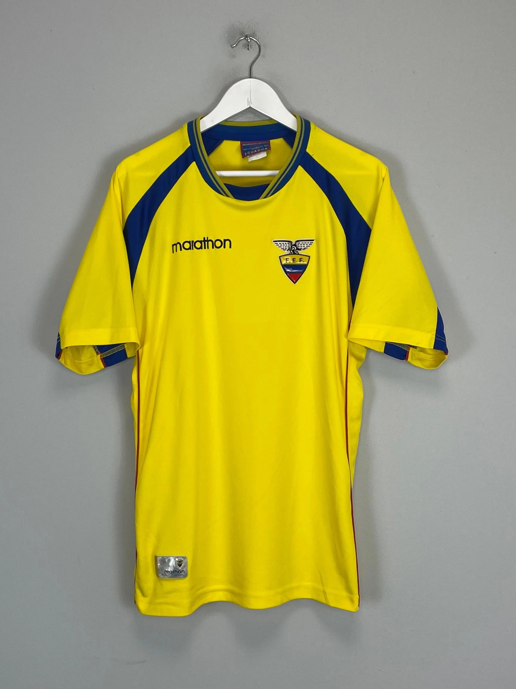 2002/03 ECUADOR HOME SHIRT (L) MARATHON Sport Performance Athletic Day