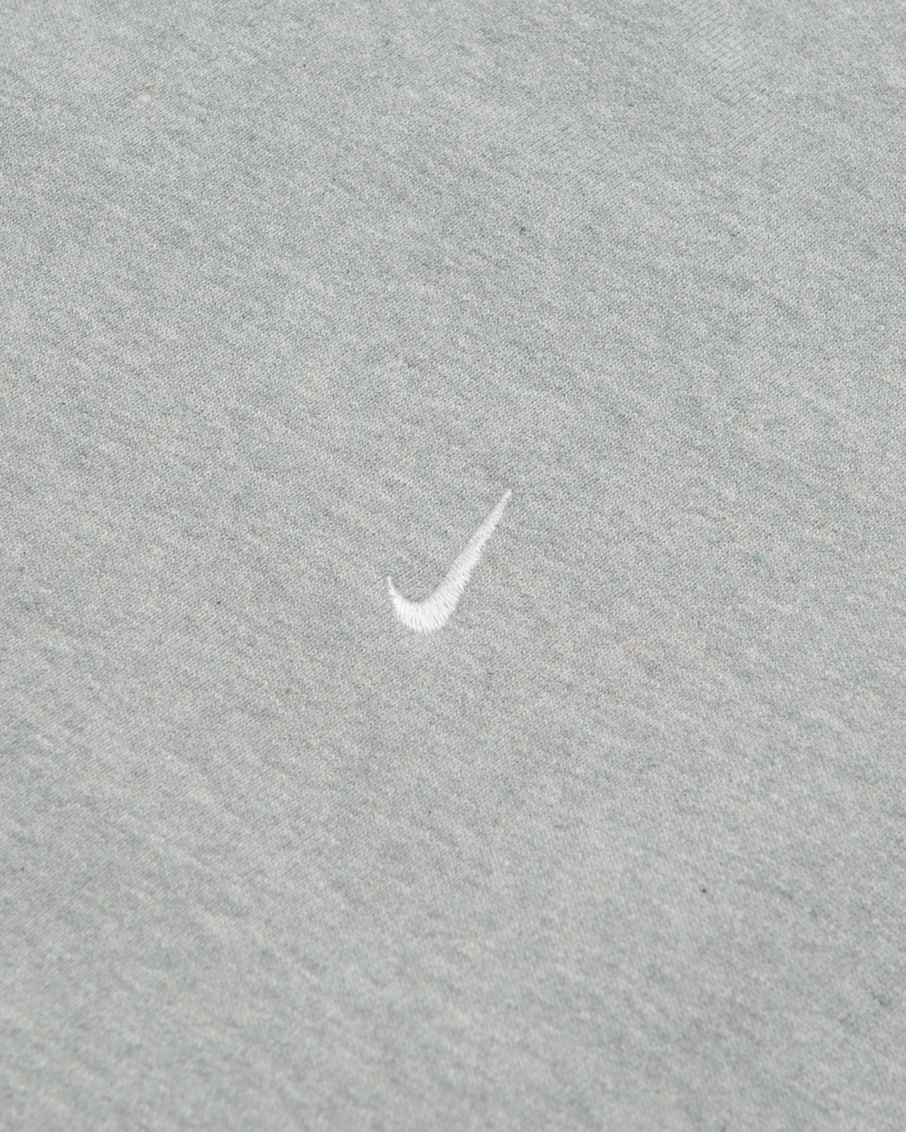 Anti-pilling Active Wearable Nike Solo Swoosh Crewneck Sweatshirt - Dark Grey Heather / White / White