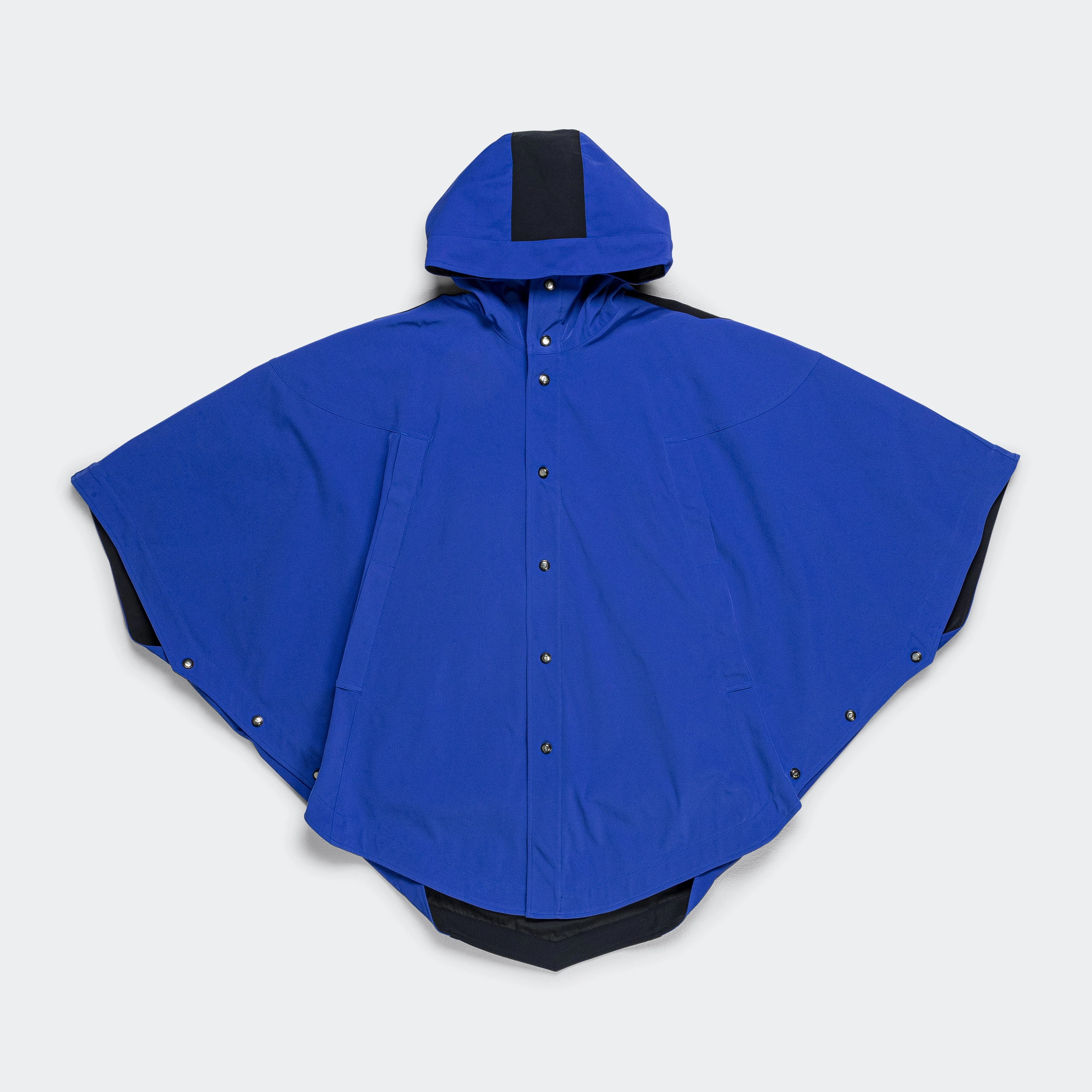 Heveanoid Cape - Asics Blue Wrinkle Free Exterior