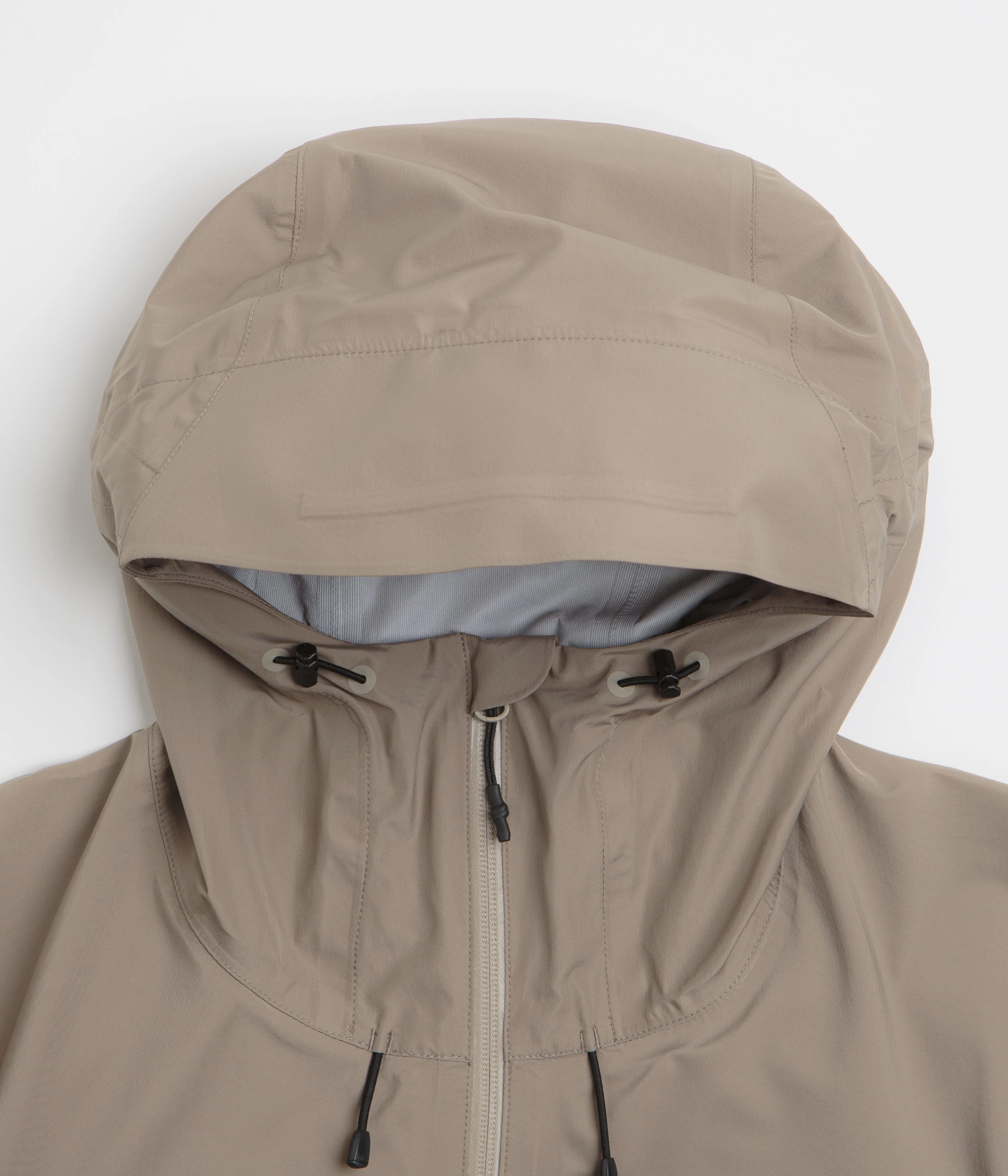 Illustrate Continue Cayl 2 Light Shield Jacket - Beige