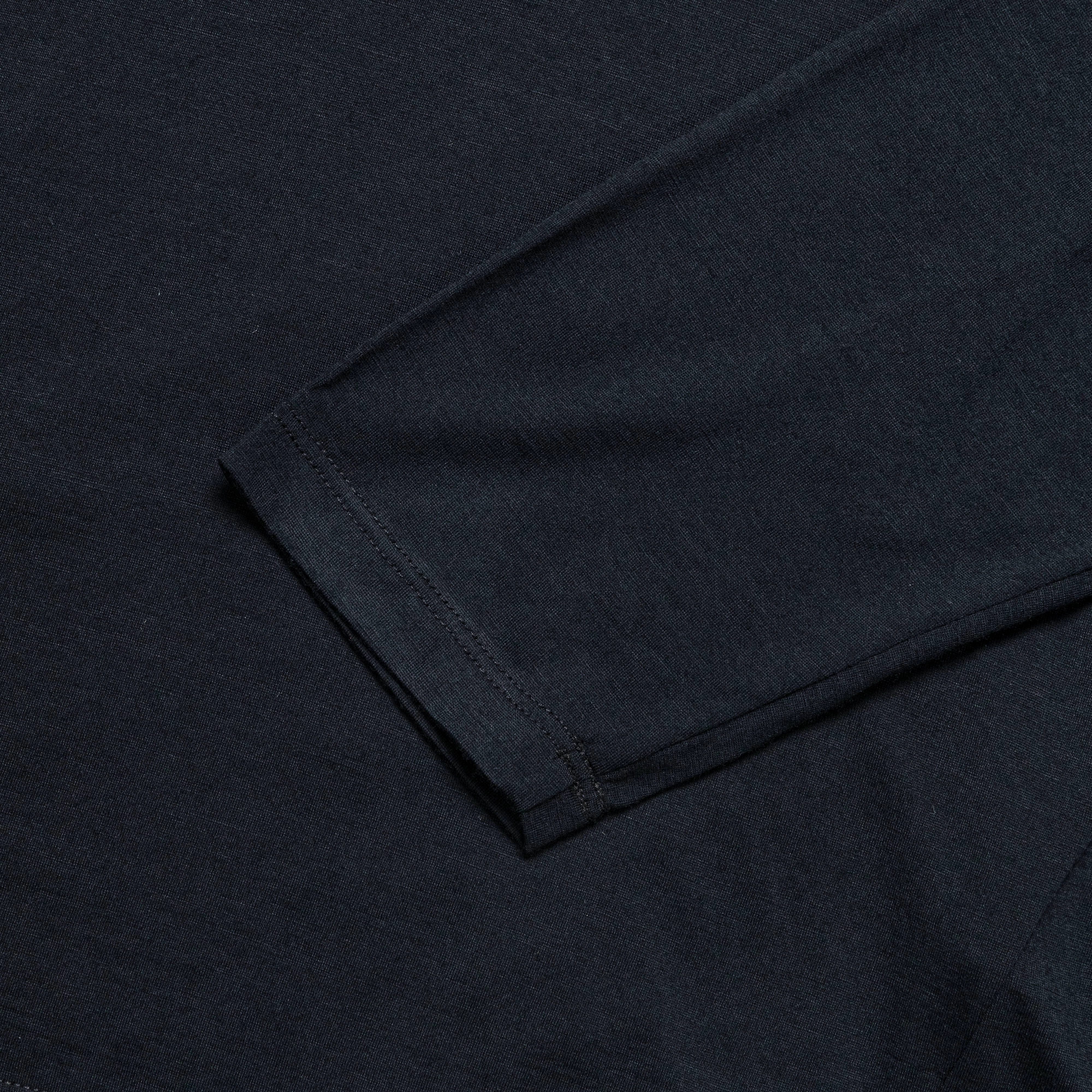 Wrinkle Resistant Finish Womens Frame LS Crew - Black