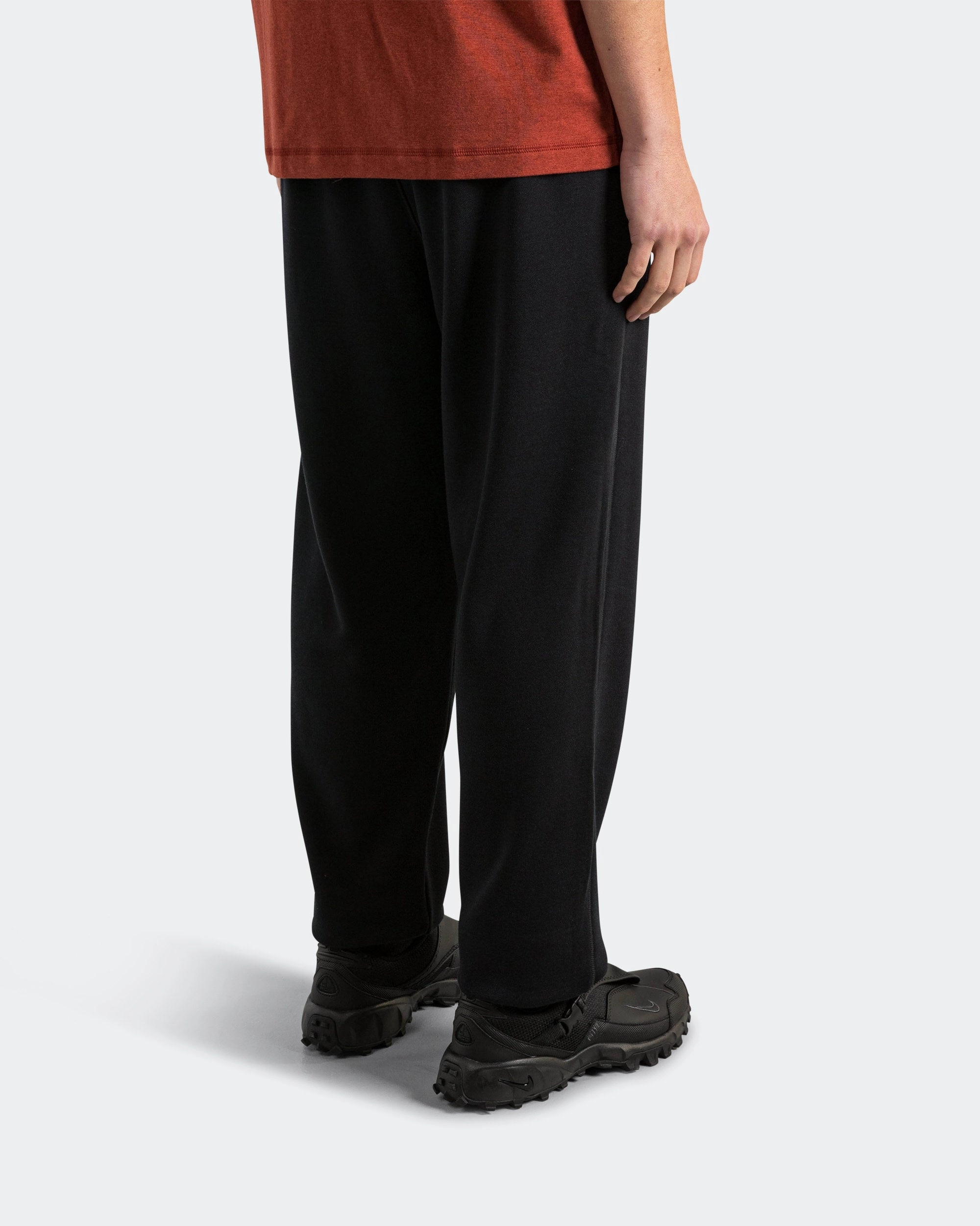 Versatile Waist SmoothZipper Wool Classics Fleece Pant Open Hem - Black