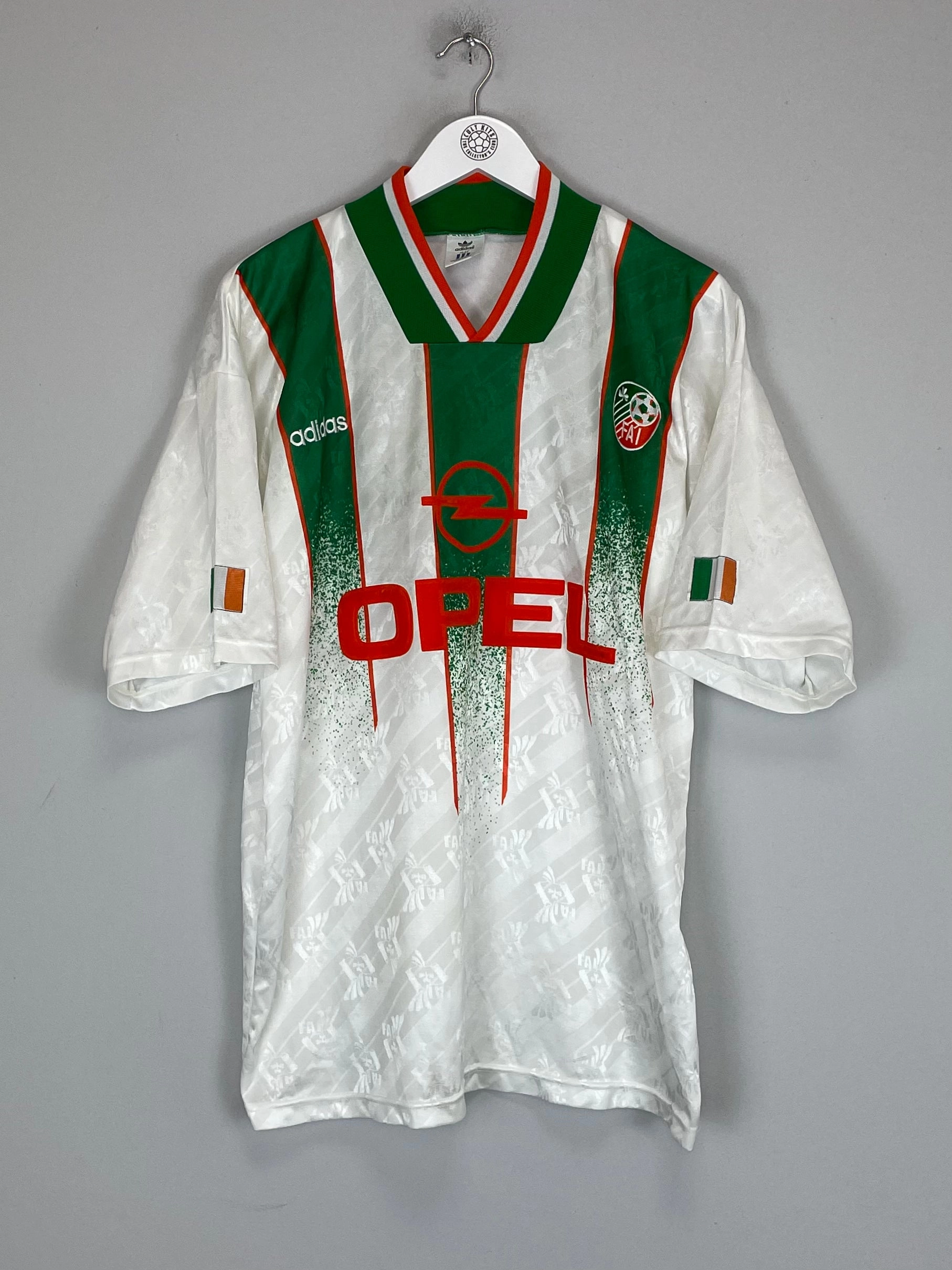 Style Driven Athletic Performance Enhancement 1994 IRELAND AWAY SHIRT (L) ADIDAS